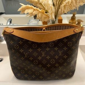 Delightful PM/Monogram